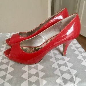 Red peep toed heels patten leather